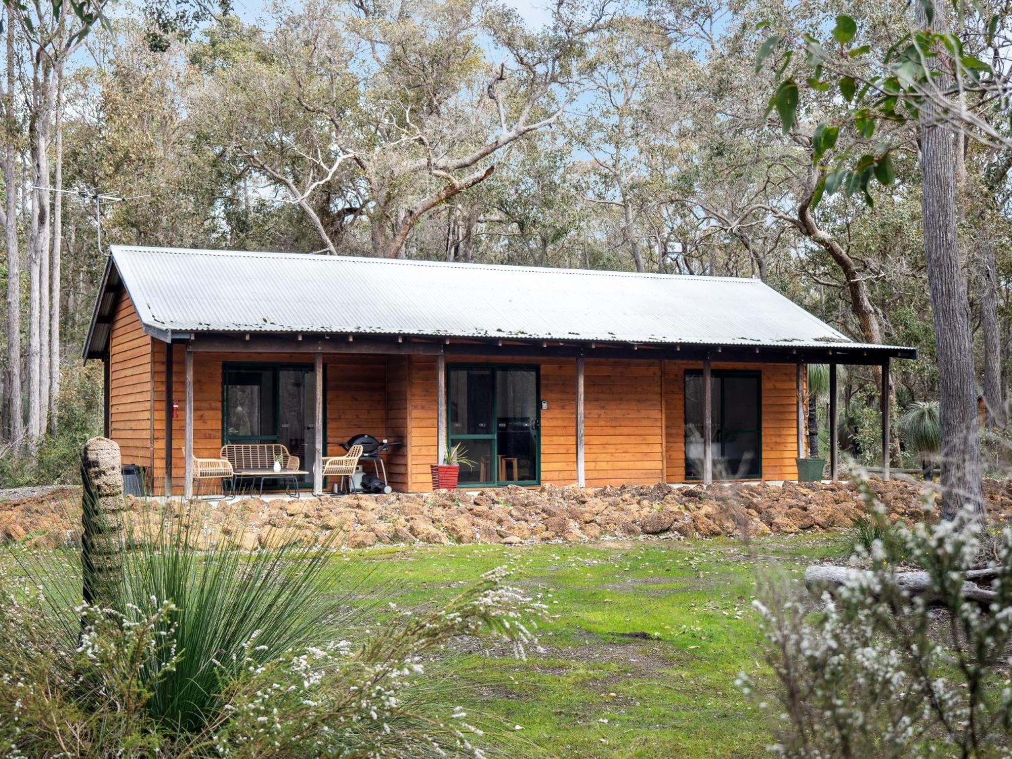 Island Brook Estate Vineyard And Chalets Yelverton Exterior foto